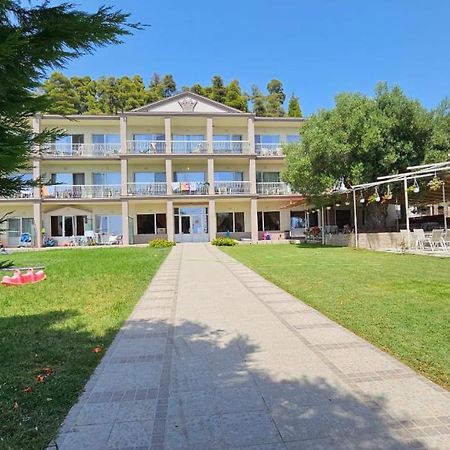 Crown Hotel Nea Skioni Esterno foto