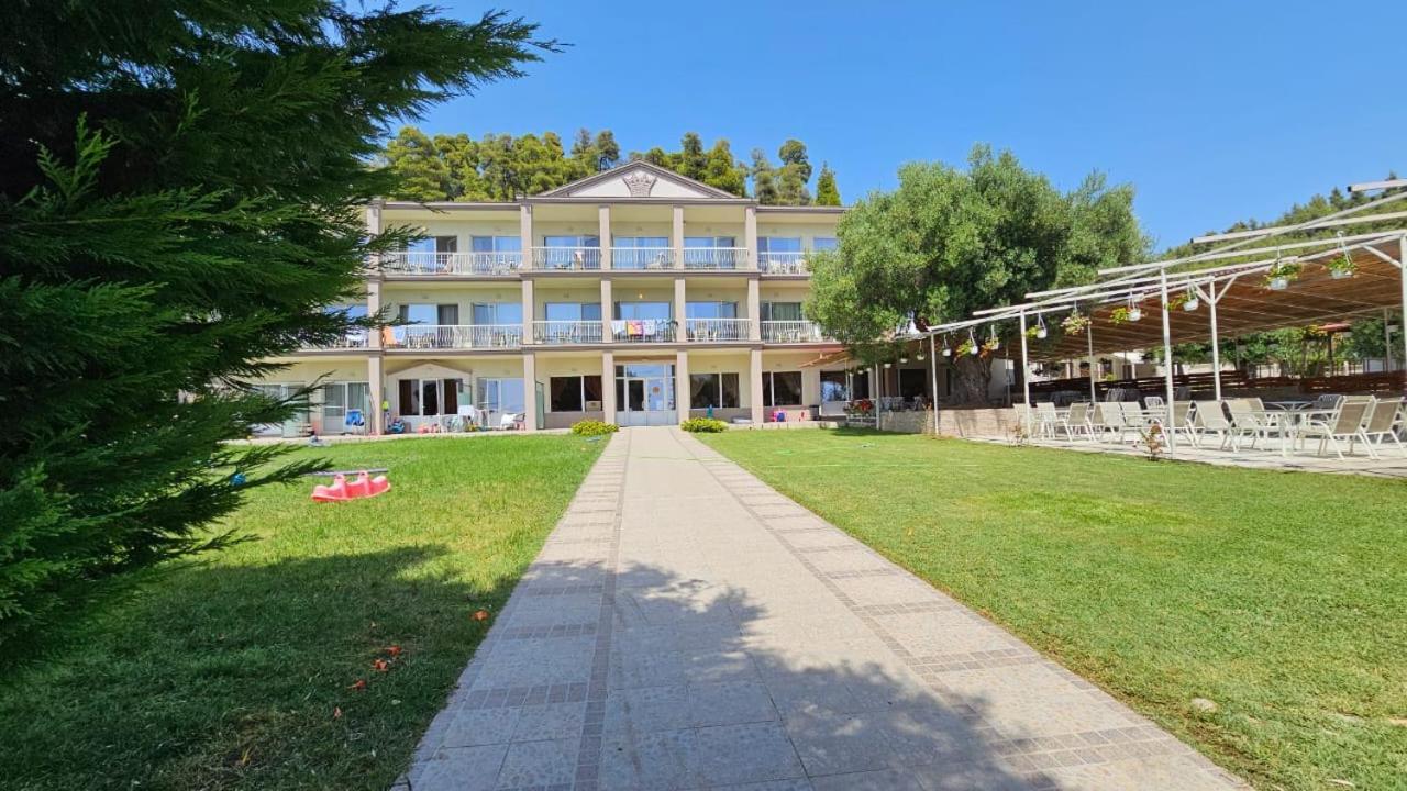 Crown Hotel Nea Skioni Esterno foto